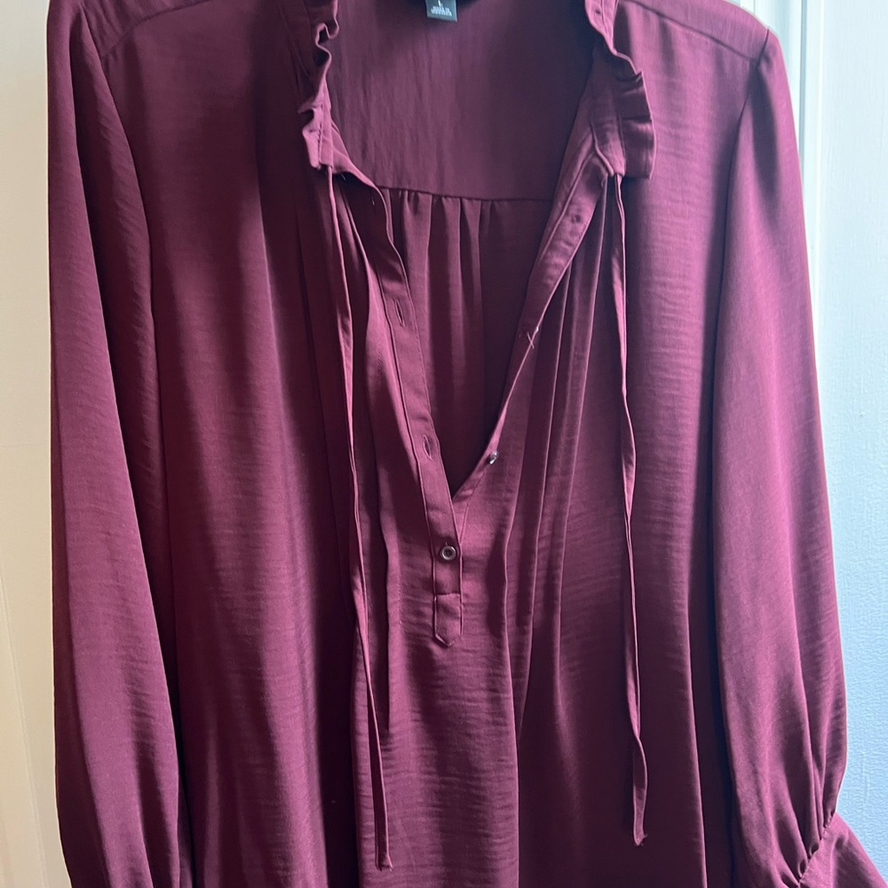 NWT Vera Wang Red Blouse with Ruffled Tie Front and V-Neck